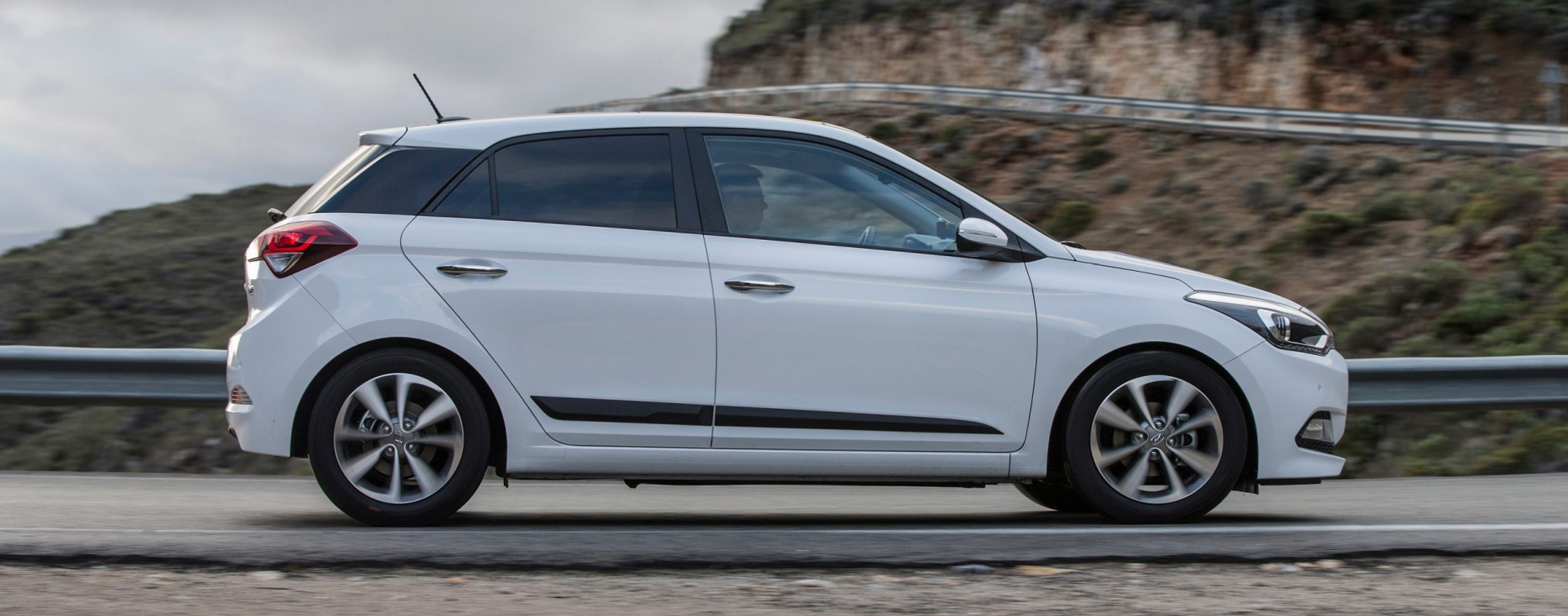 i20